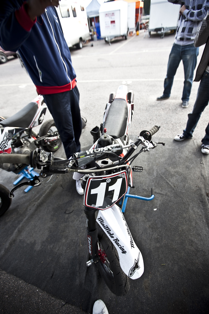 HkiMiniMotoGP004