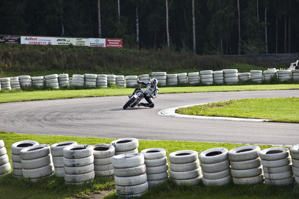 HkiMiniMotoGP017