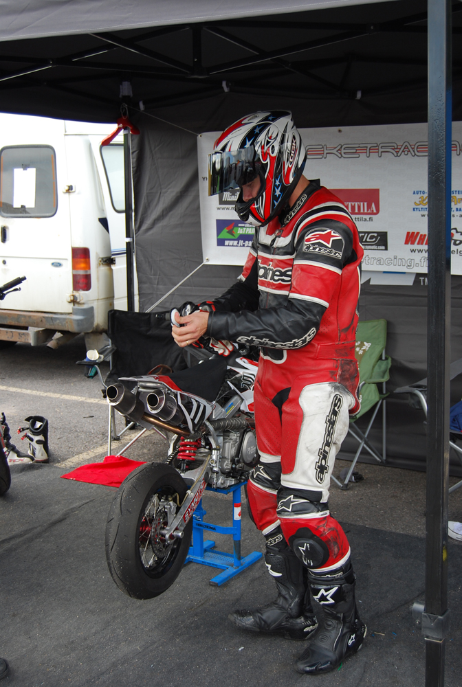 HkiMiniMotoGP020