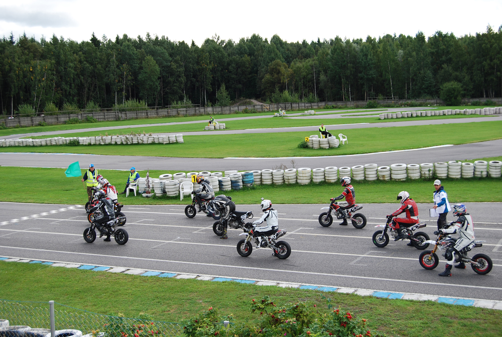 HkiMiniMotoGP033
