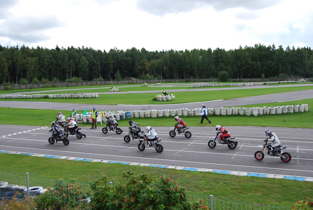 HkiMiniMotoGP034