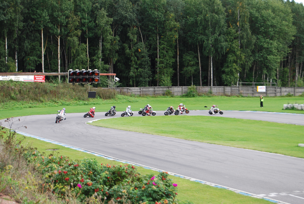 HkiMiniMotoGP040
