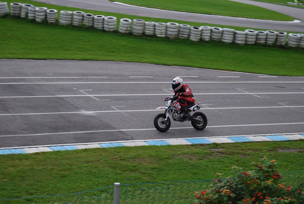 HkiMiniMotoGP098