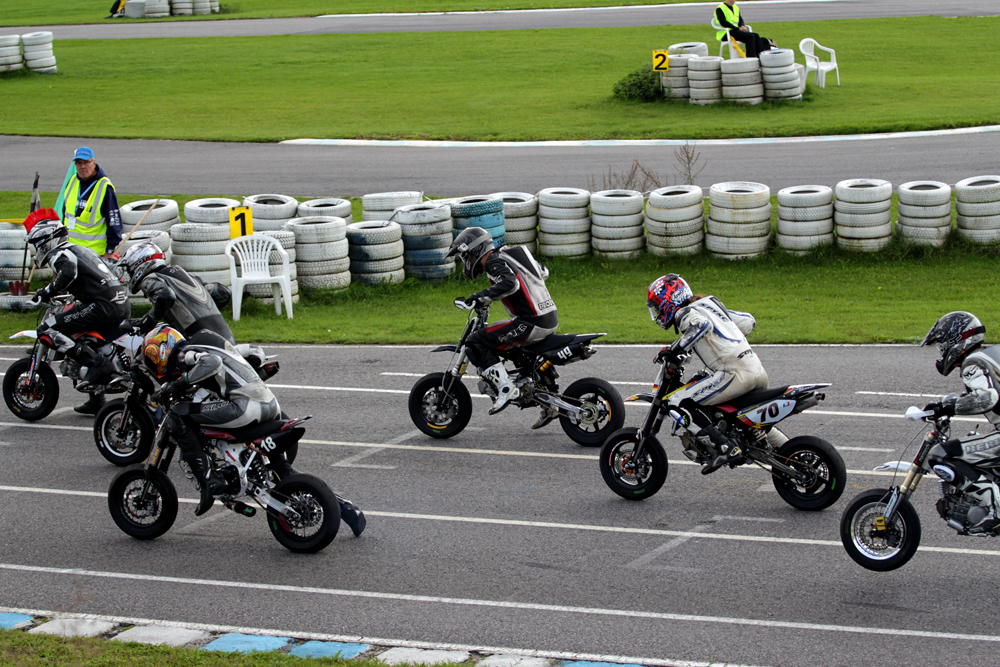 HkiMiniMotoGP143