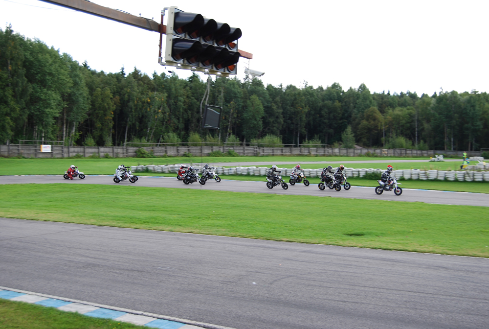 HkiMiniMotoGP148